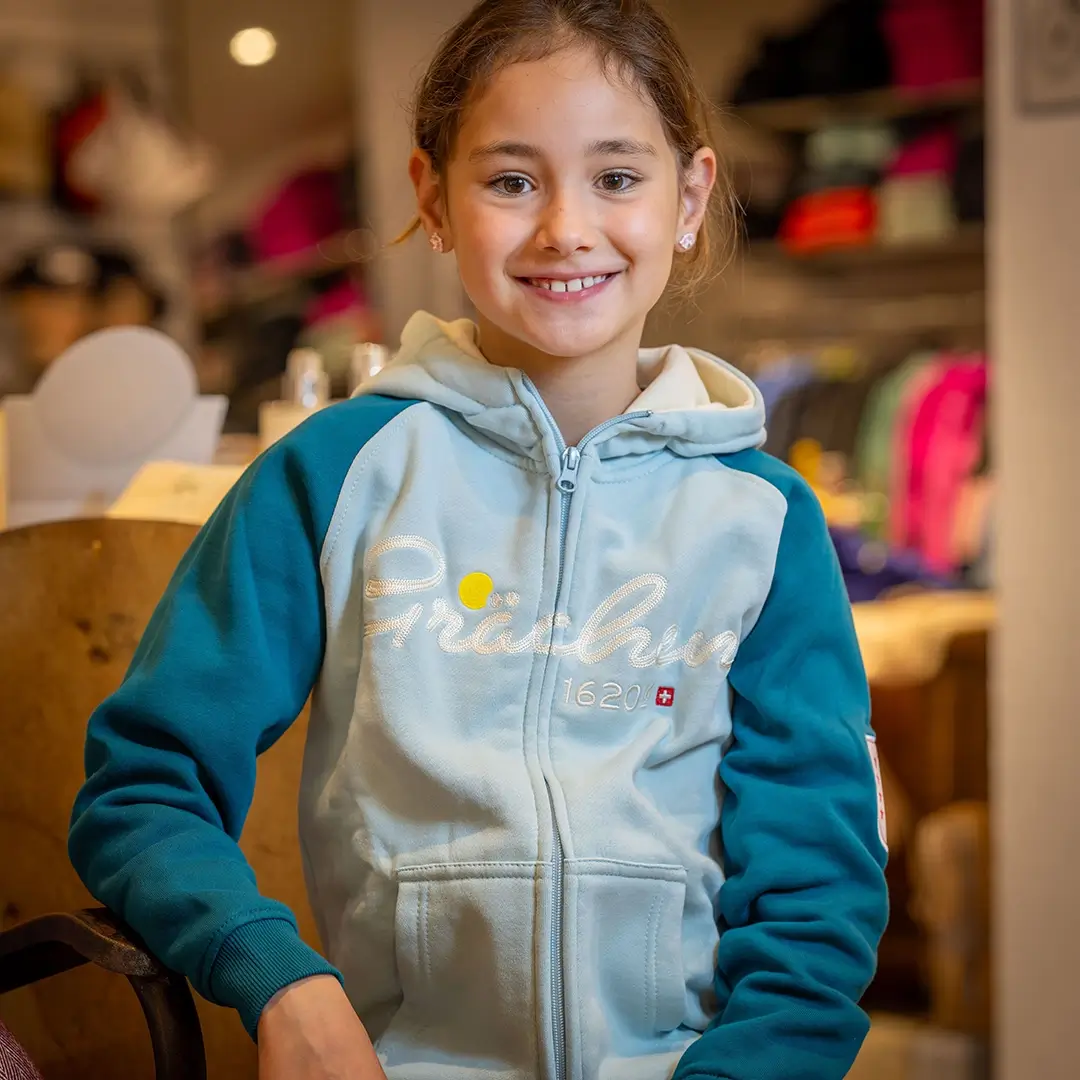hoodie girls zenklusen sport 2024.webp hoodie girls zenklusen sport 2024.webp